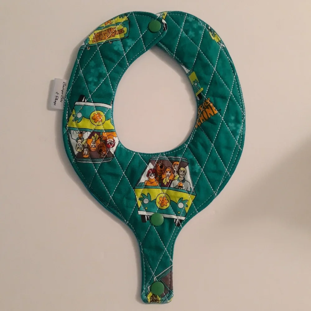 (New) Scooby Doo Bib & Binky set